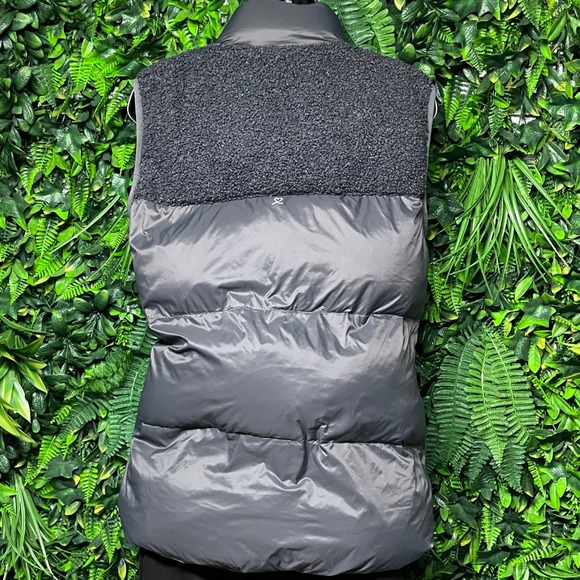 Daily Sports Born in Sweden Vest Women's Medium Gray Puffer‎ Jacket 3104 - Picture 11 of 14